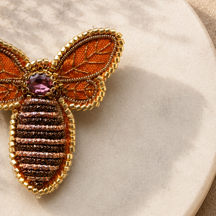 Prendedor Bordado - Abeja 06