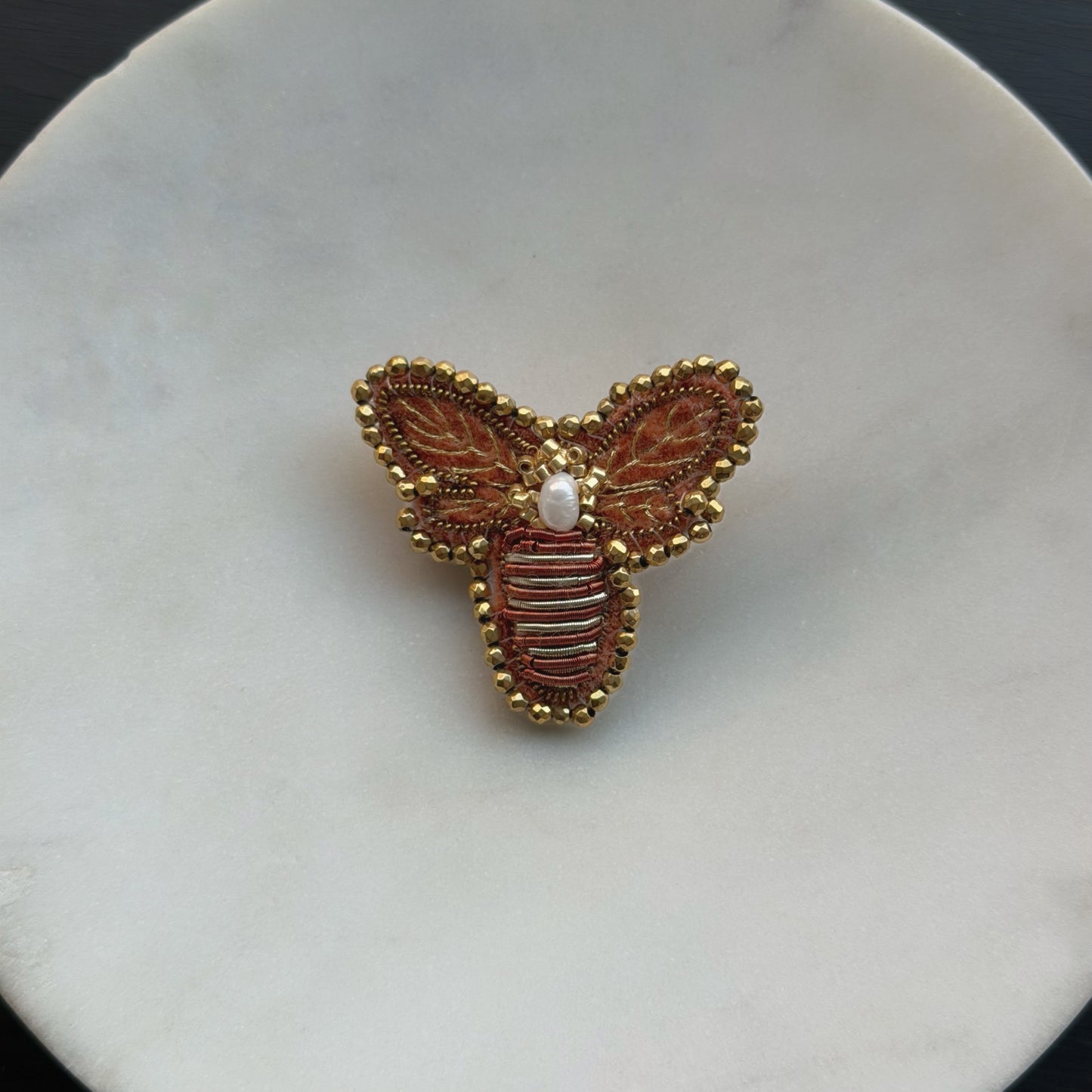 Prendedor Bordado - Abeja 02