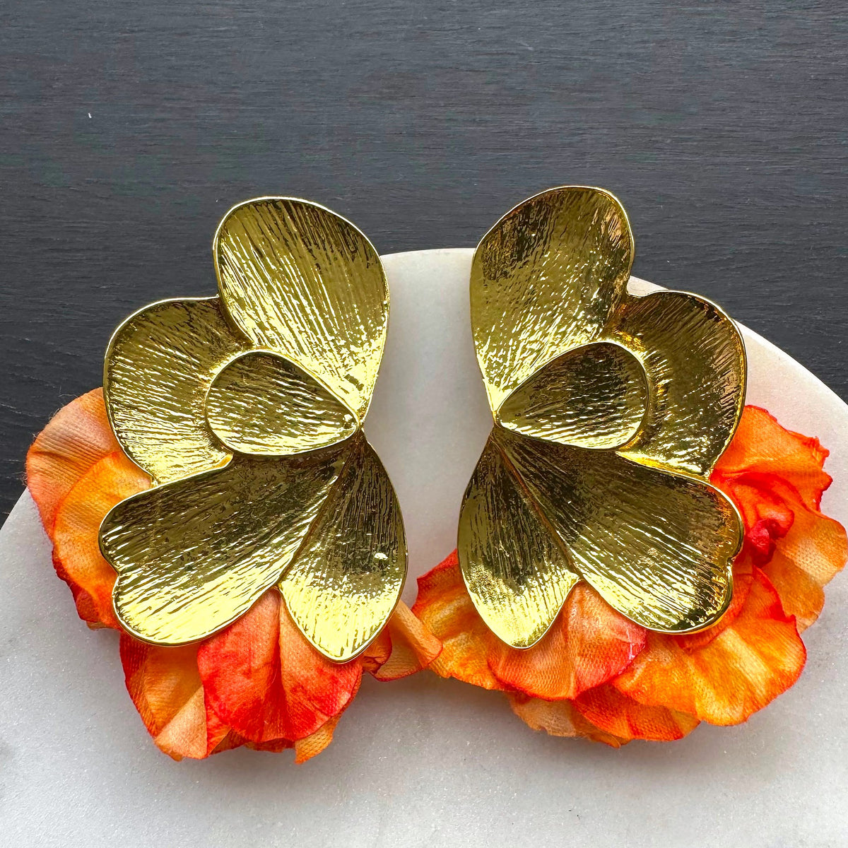 Aro Piedra N°142 – Aros de piedras con flor de género