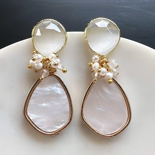 Aro Perla N°8 – Aros de perlas con cristales facetados