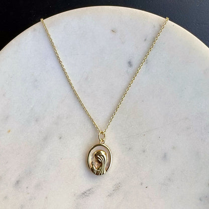 Collar N°50 – Collar con medalla